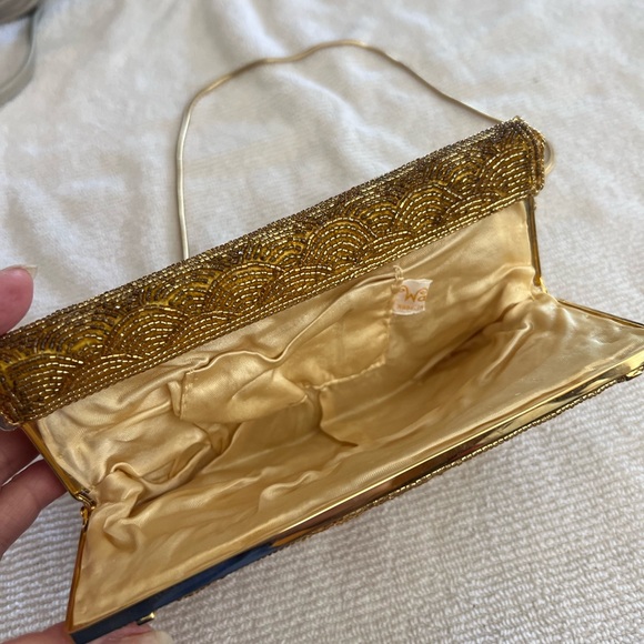 Walborg of Hong Kong Small Gold Beaded Clutch Purse With Gold Chain Handle - Picture 4 of 7